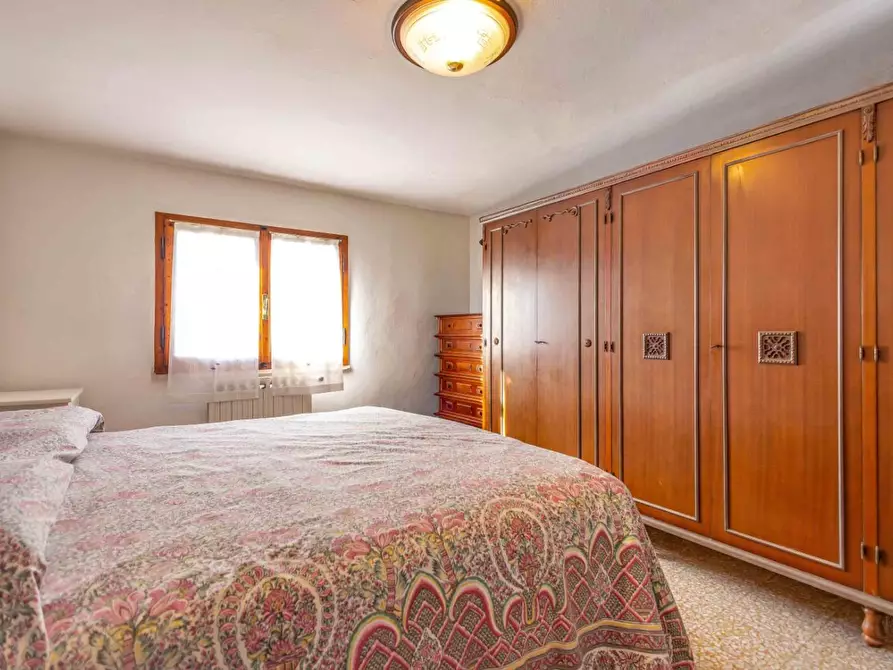 Immagine 19 di Casa indipendente in vendita  a Santa Maria A Monte