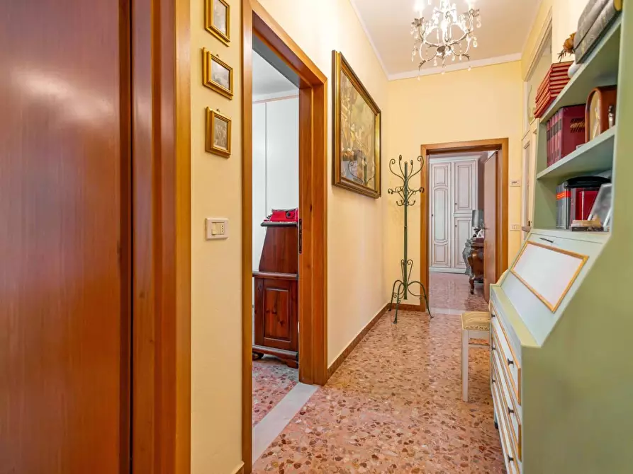 Immagine 12 di Casa indipendente in vendita  a Santa Maria A Monte