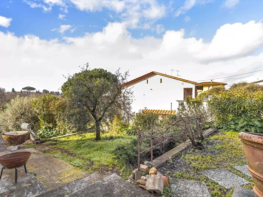 Immagine 25 di Casa indipendente in vendita  a Santa Maria A Monte