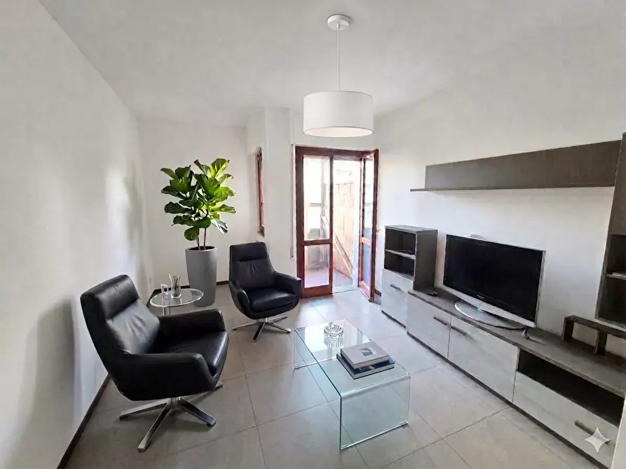 Immagine 1 di Appartamento in vendita  a Carrara