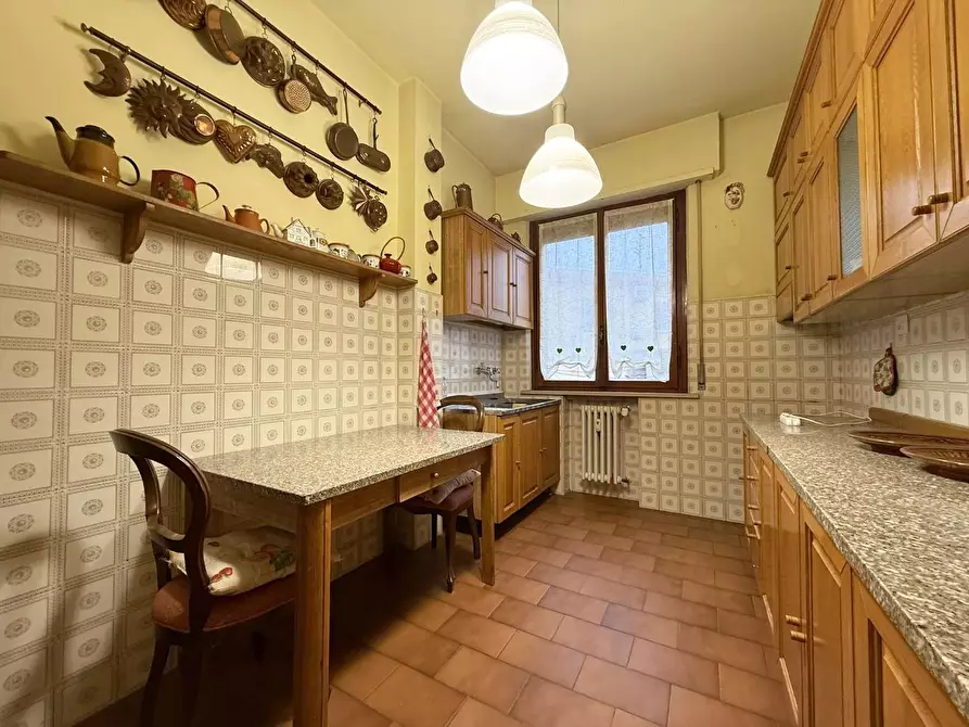 Immagine 3 di Appartamento in vendita  a Siena