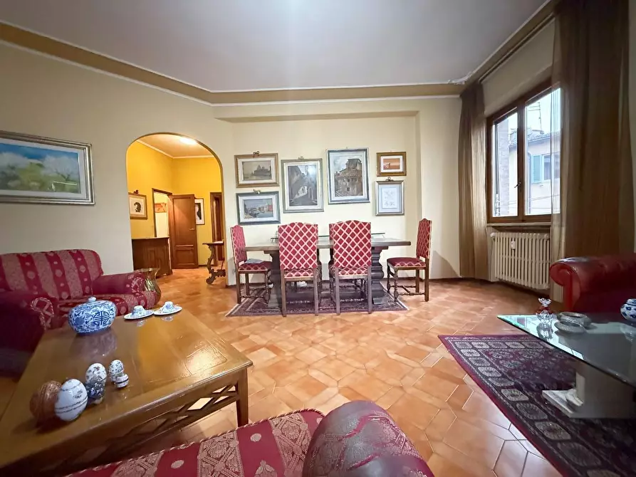 Immagine 5 di Appartamento in vendita  a Siena