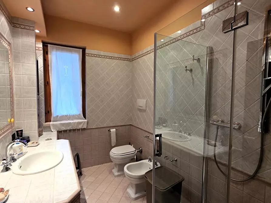 Immagine 11 di Appartamento in vendita  a Fucecchio