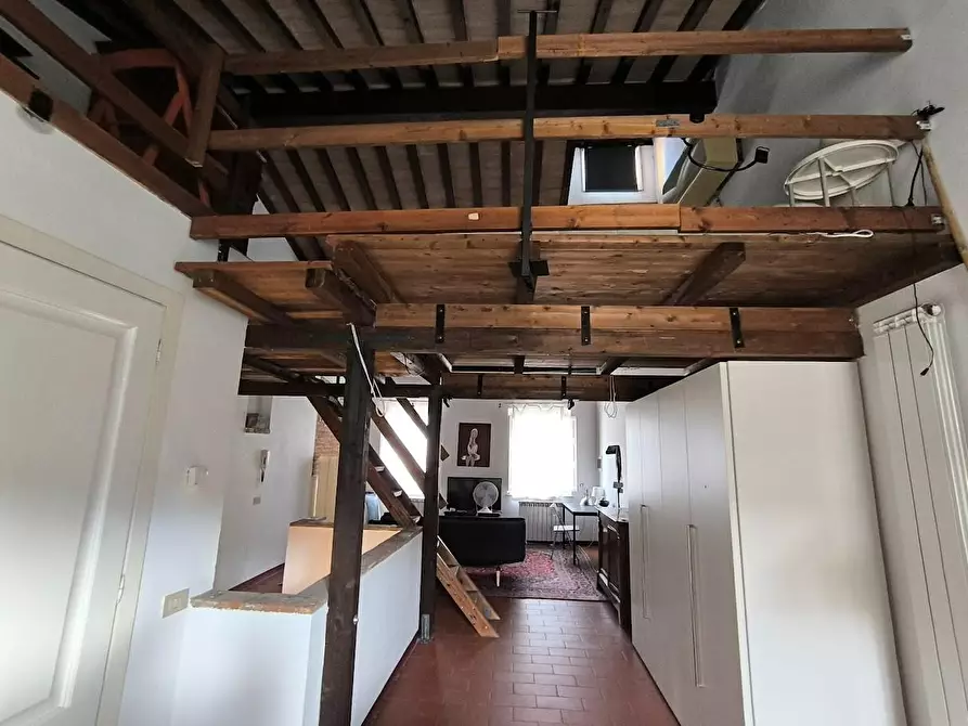 Immagine 16 di Appartamento in vendita  a Pisa