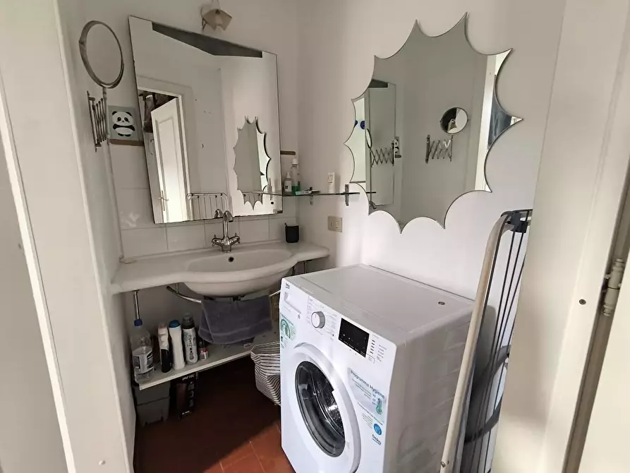 Immagine 13 di Appartamento in vendita  a Pisa