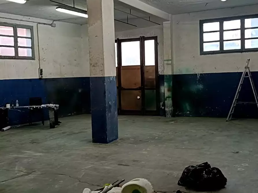 Immagine 1 di Locale commerciale in affitto  a Vicopisano