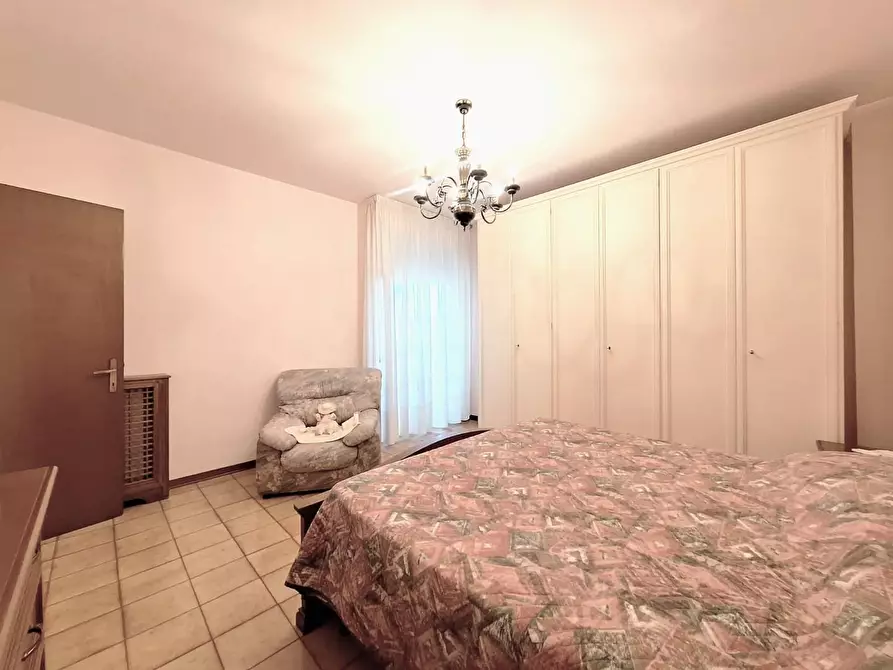 Immagine 11 di Appartamento in vendita  a Cascina