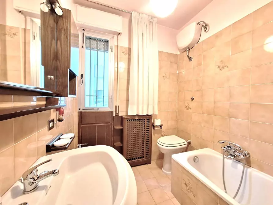 Immagine 16 di Appartamento in vendita  a Cascina