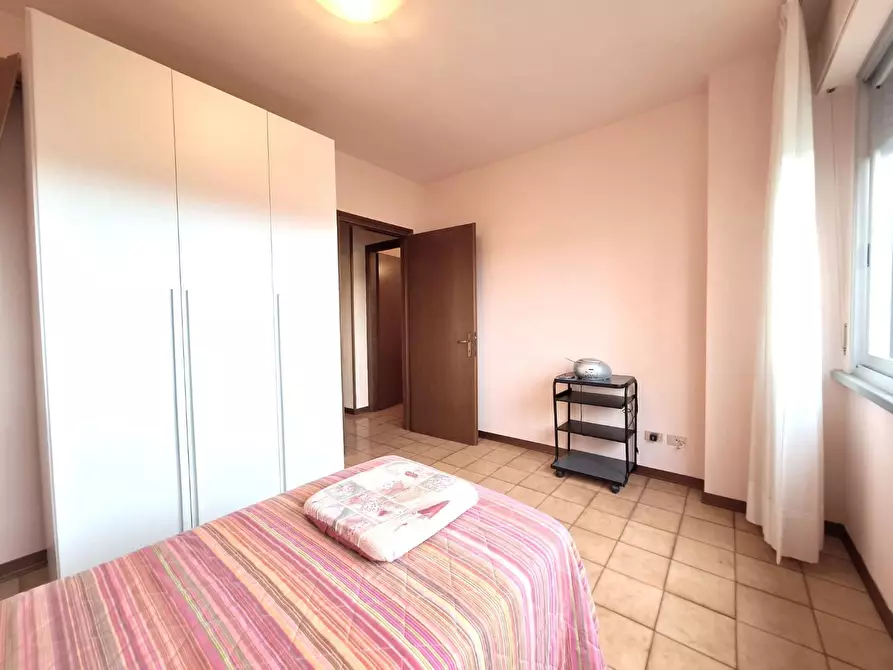 Immagine 15 di Appartamento in vendita  a Cascina