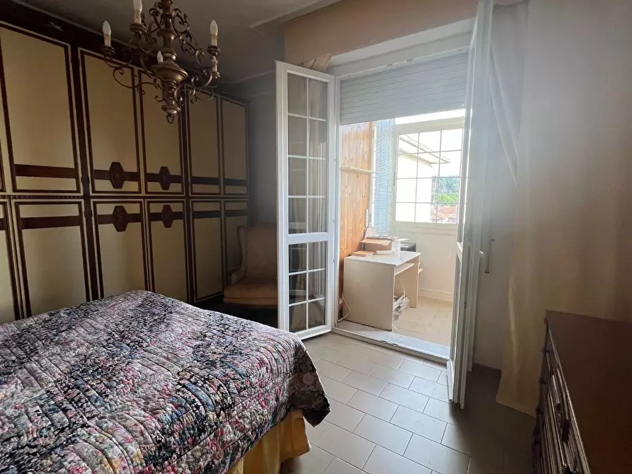 Immagine 23 di Appartamento in vendita  a Carrara