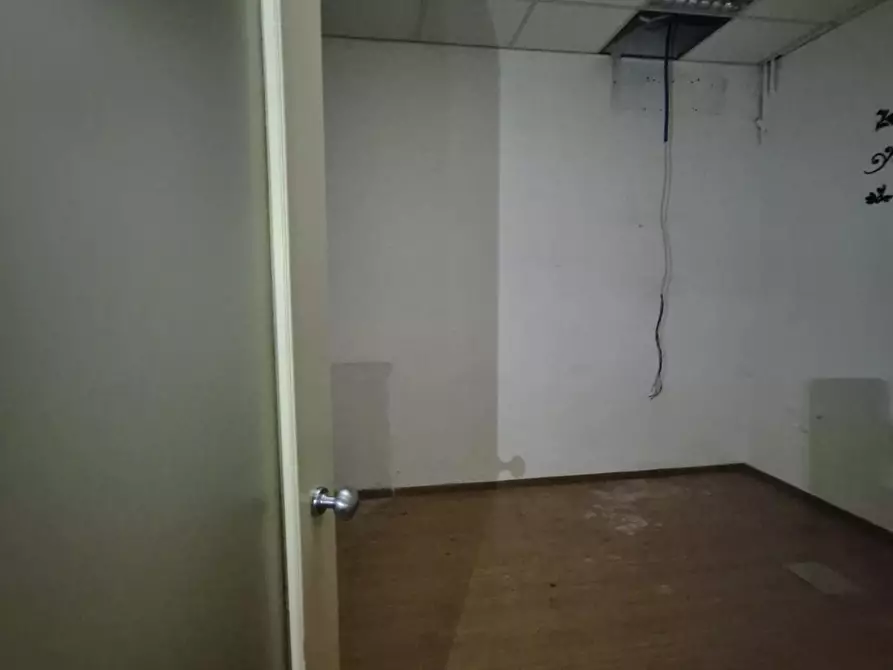 Immagine 25 di Ufficio in vendita  a Castelfranco Di Sotto