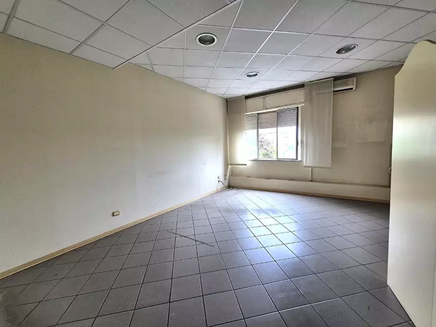 Immagine 20 di Ufficio in vendita  a Castelfranco Di Sotto