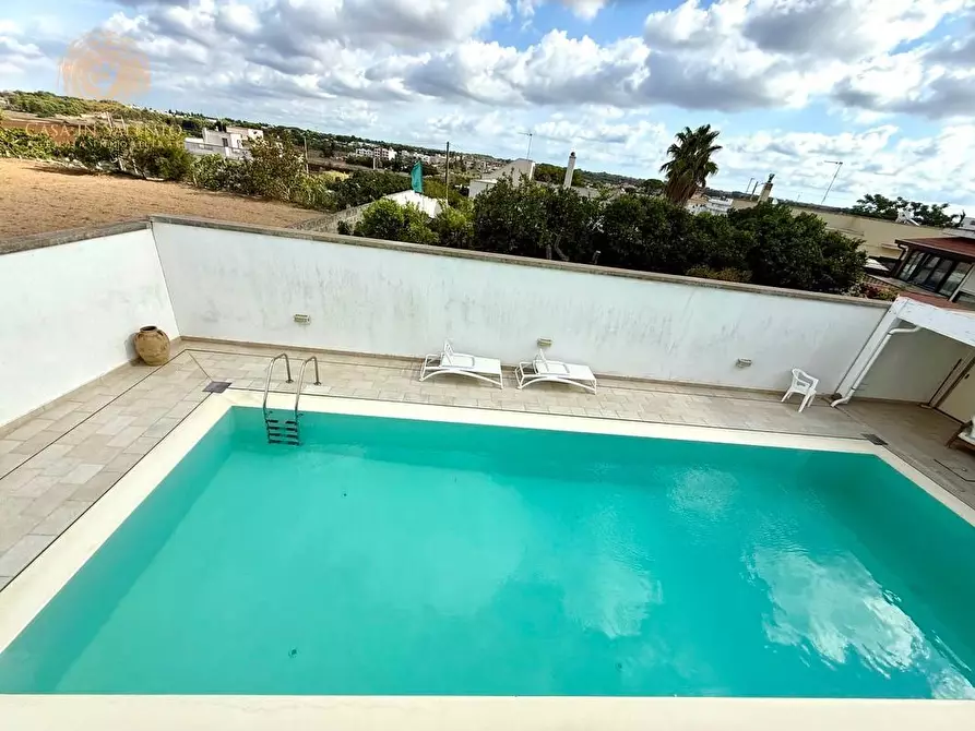 Immagine 19 di Villa in vendita  a Alessano