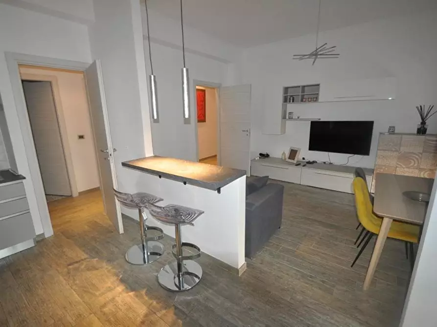 Immagine 1 di Appartamento in affitto  a La Spezia