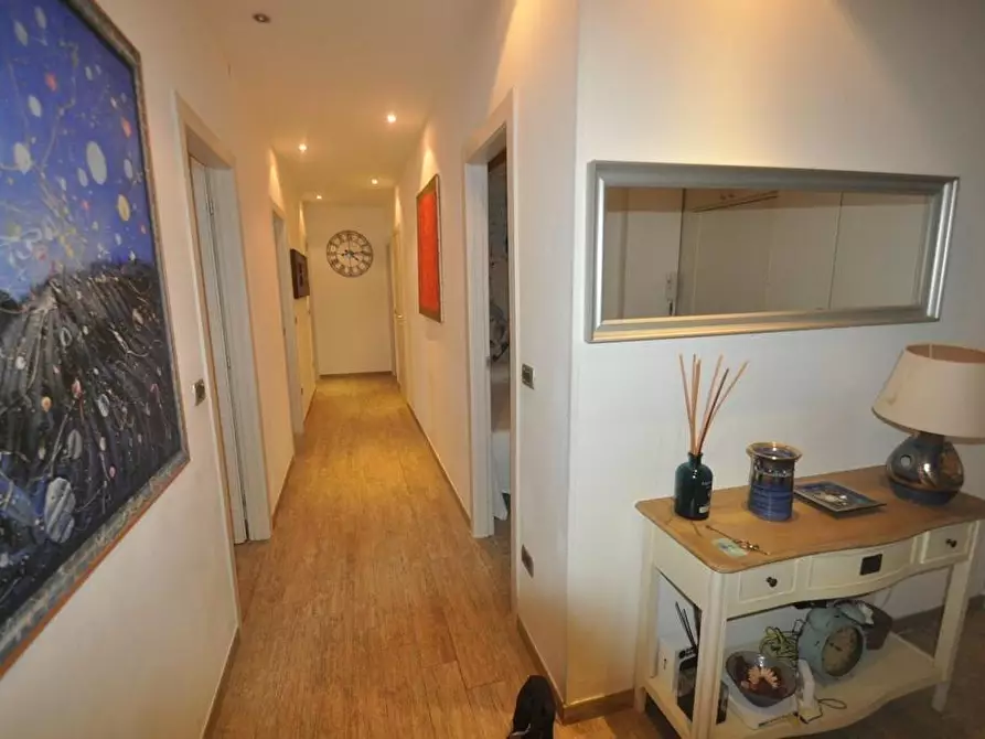 Immagine 17 di Appartamento in affitto  a La Spezia