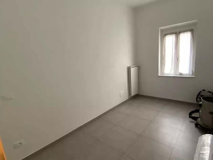 Immagine 12 di Porzione di casa in affitto  a Carrara