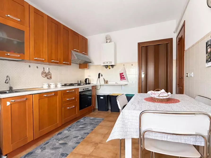 Immagine 6 di Appartamento in affitto  a La Spezia