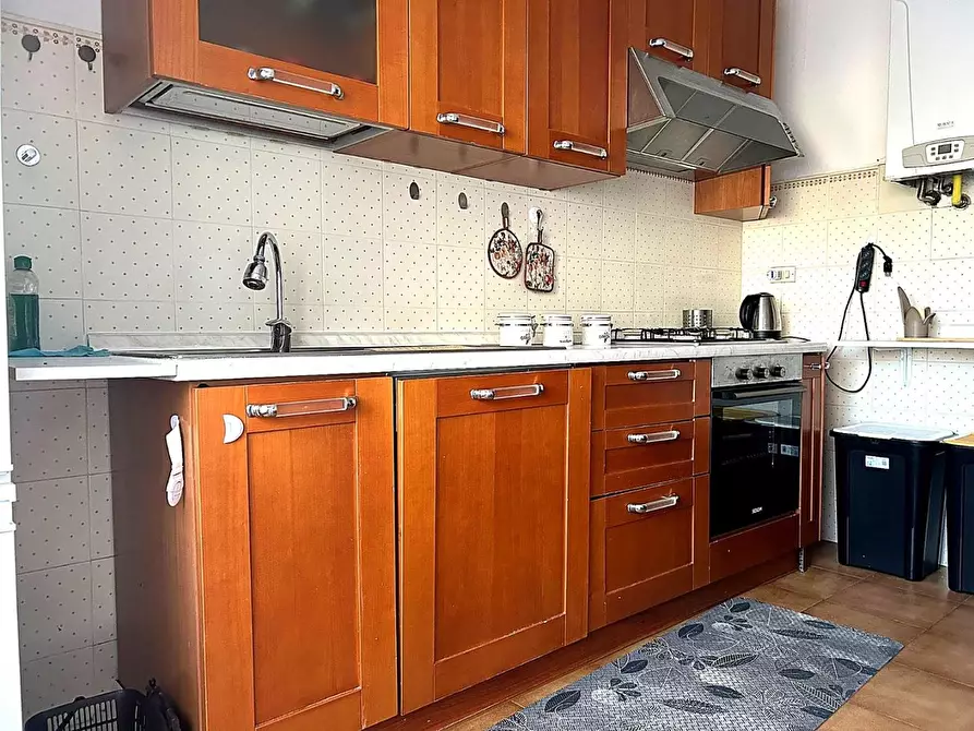 Immagine 5 di Appartamento in affitto  a La Spezia