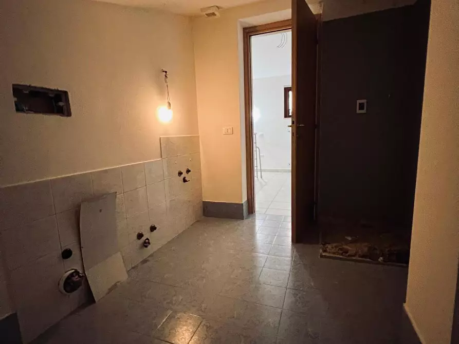 Immagine 23 di Appartamento in vendita  a Casole D'elsa