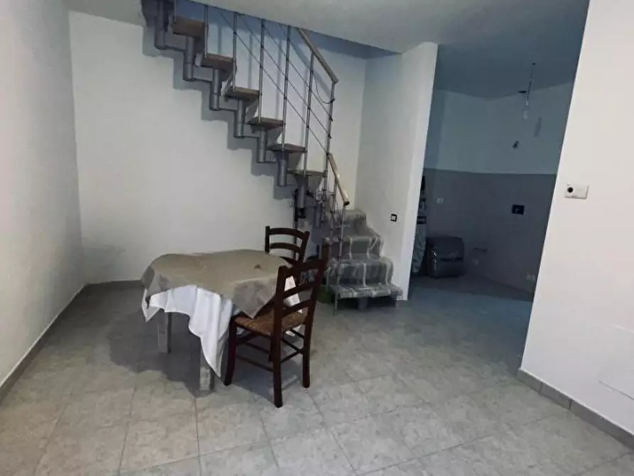 Immagine 2 di Appartamento in vendita  a Casole D'elsa