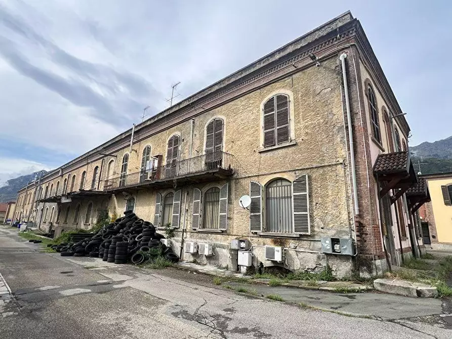 Immagine 44 di Magazzino in vendita  a Chianocco