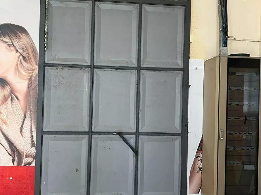 Immagine 40 di Magazzino in vendita  a Chianocco