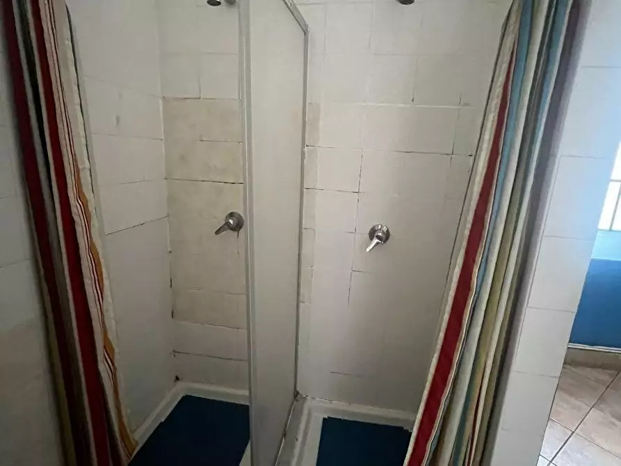 Immagine 30 di Magazzino in vendita  a Chianocco