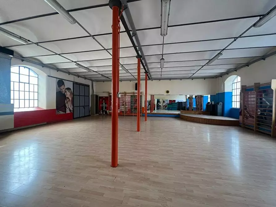 Immagine 36 di Magazzino in vendita  a Chianocco