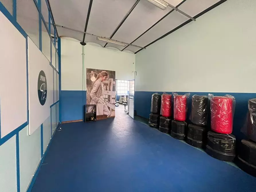 Immagine 33 di Magazzino in vendita  a Chianocco