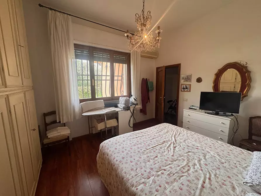 Immagine 10 di Villa in vendita  a Pisa