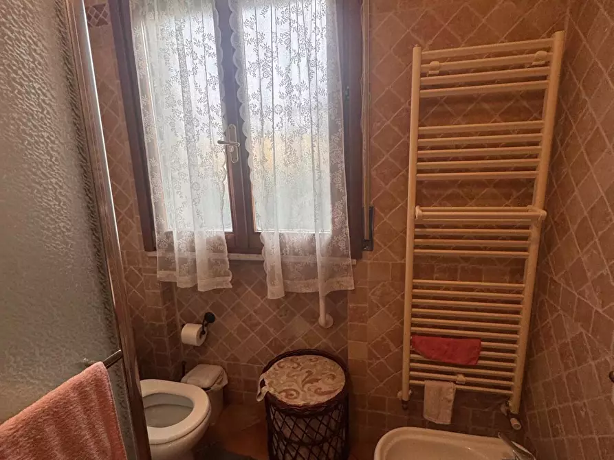 Immagine 3 di Villa in vendita  a Pisa