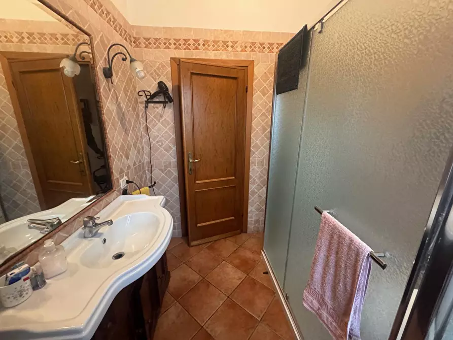 Immagine 6 di Villa in vendita  a Pisa