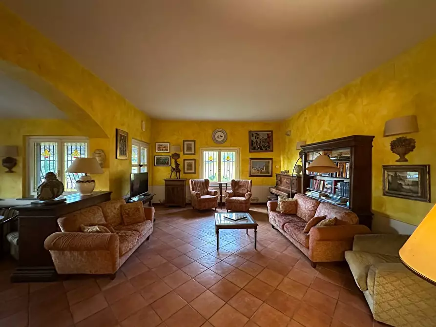 Immagine 44 di Albergo/B&B/Residence in vendita  a Lerici