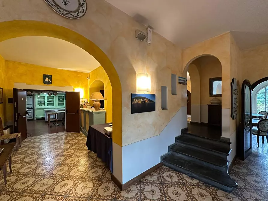 Immagine 40 di Albergo/B&B/Residence in vendita  a Lerici