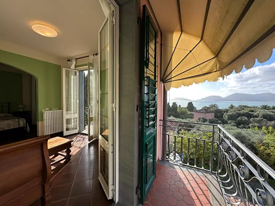 Immagine 17 di Albergo/B&B/Residence in vendita  a Lerici