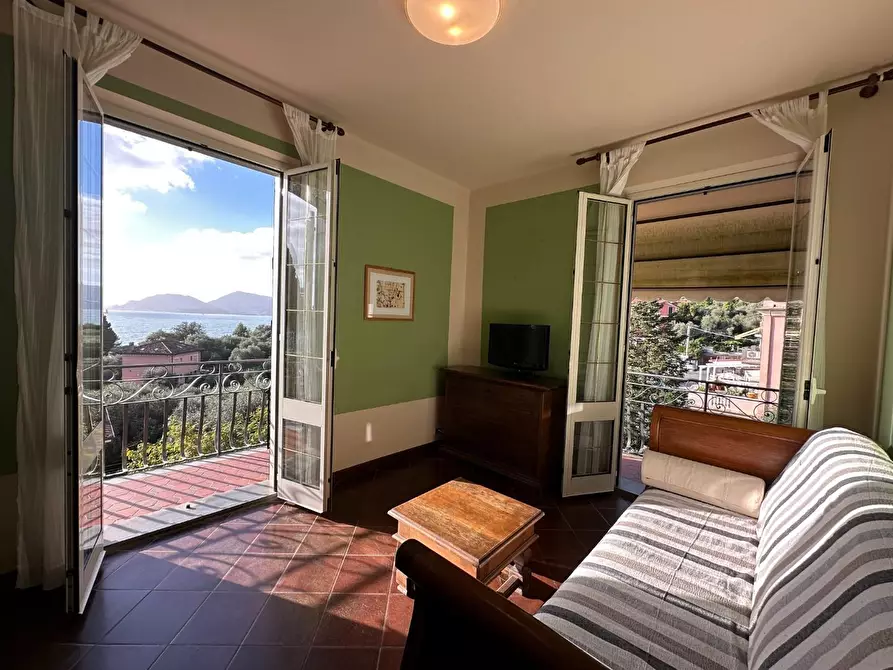 Immagine 19 di Albergo/B&B/Residence in vendita  a Lerici