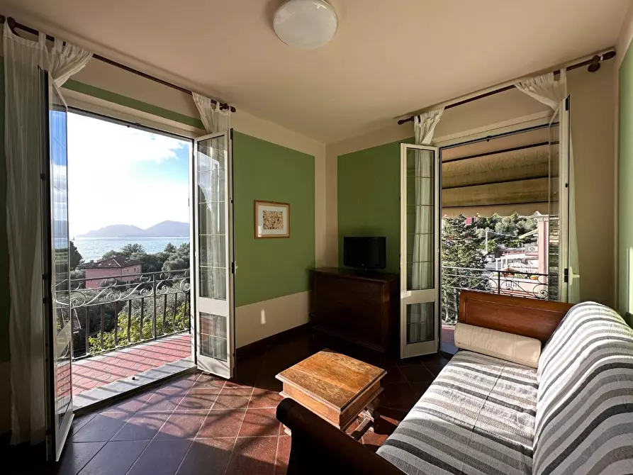 Immagine 14 di Albergo/B&B/Residence in vendita  a Lerici