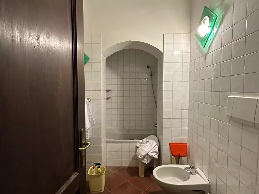 Immagine 10 di Albergo/B&B/Residence in vendita  a Lerici