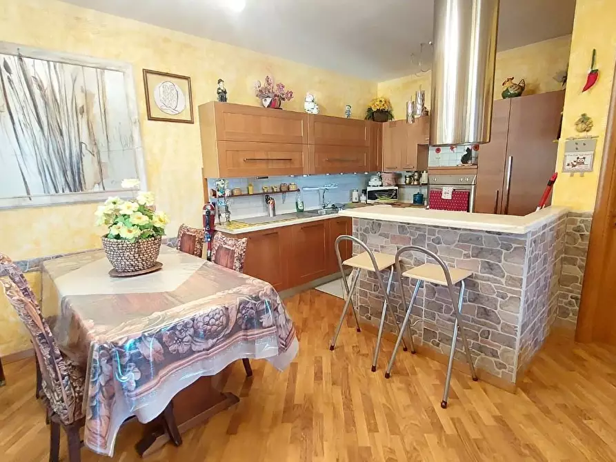 Immagine 5 di Appartamento in vendita  a Pontedera