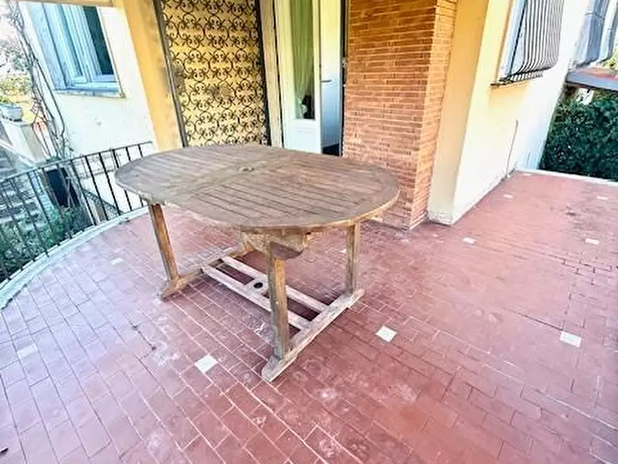 Immagine 7 di Casa indipendente in vendita  a Camaiore