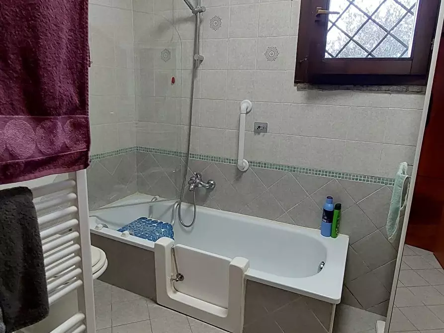 Immagine 12 di Appartamento in vendita  a Pontedera