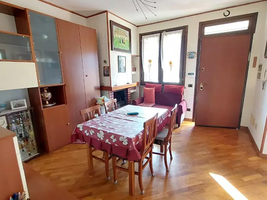 Immagine 5 di Appartamento in vendita  a Pontedera