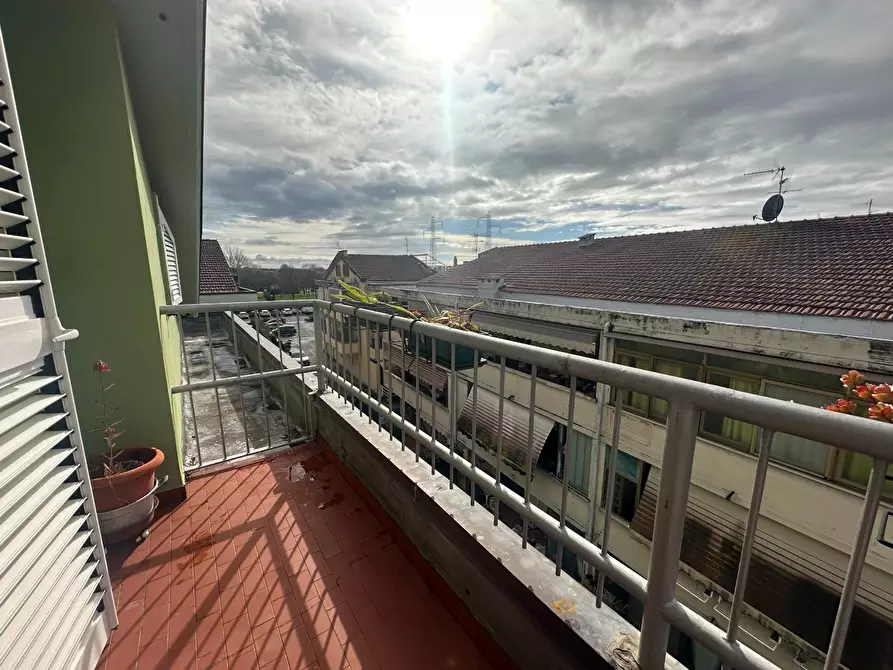 Immagine 5 di Mansarda in vendita  a Viareggio