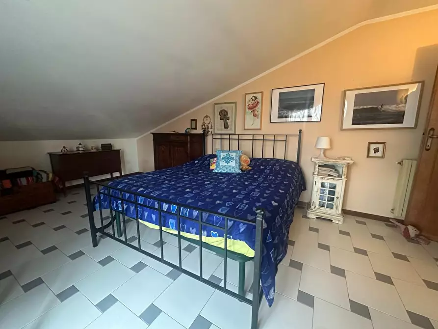 Immagine 23 di Mansarda in vendita  a Viareggio