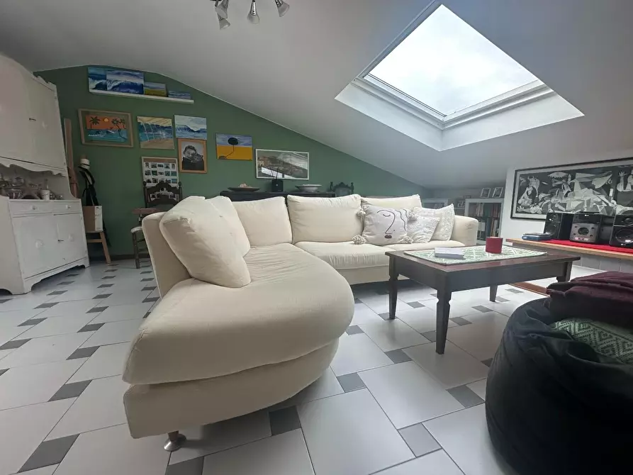 Immagine 16 di Mansarda in vendita  a Viareggio