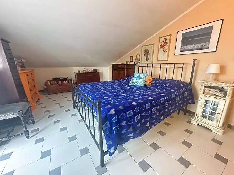 Immagine 9 di Mansarda in vendita  a Viareggio