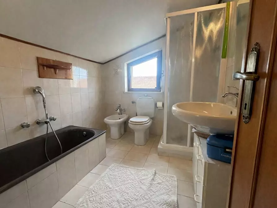 Immagine 12 di Mansarda in vendita  a Viareggio