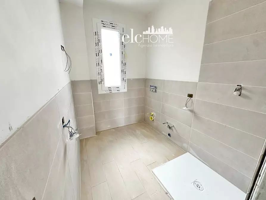 Immagine 16 di Appartamento in vendita  a Campi Bisenzio