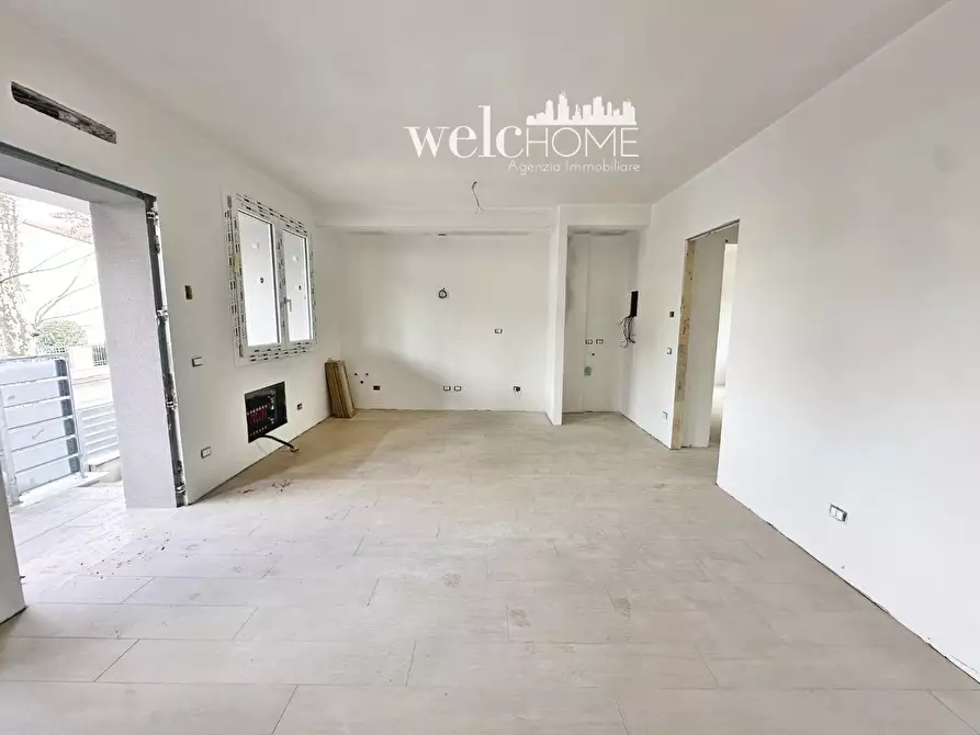 Immagine 4 di Appartamento in vendita  a Campi Bisenzio