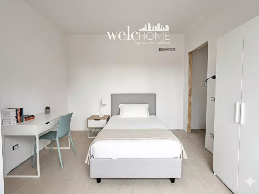 Immagine 13 di Appartamento in vendita  a Campi Bisenzio